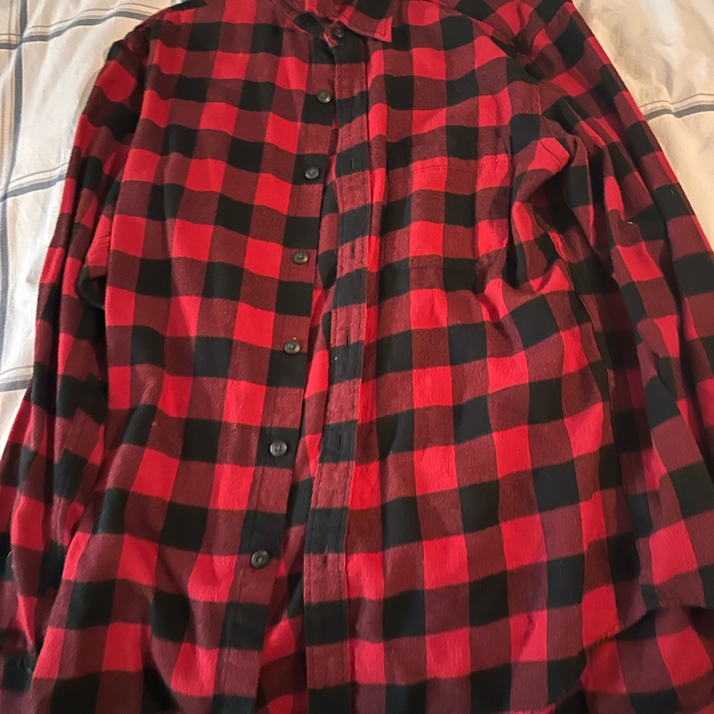 Uniqlo Red and Black Casual Button Down Shirt